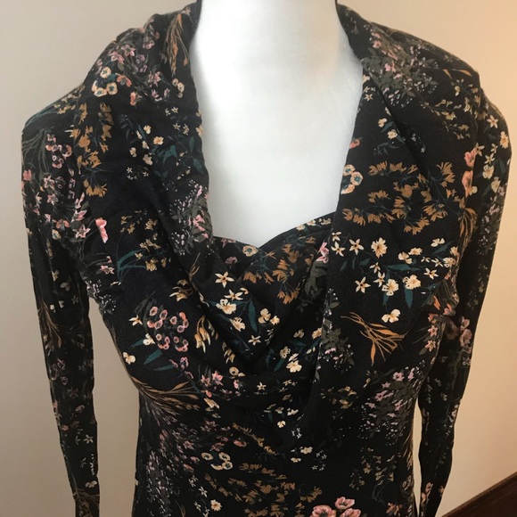 A Pea in the Pod cowl neck maternity top - Picture 2 of 5